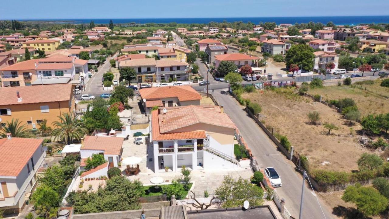 Le Case Di Helga Budoni Exterior photo
